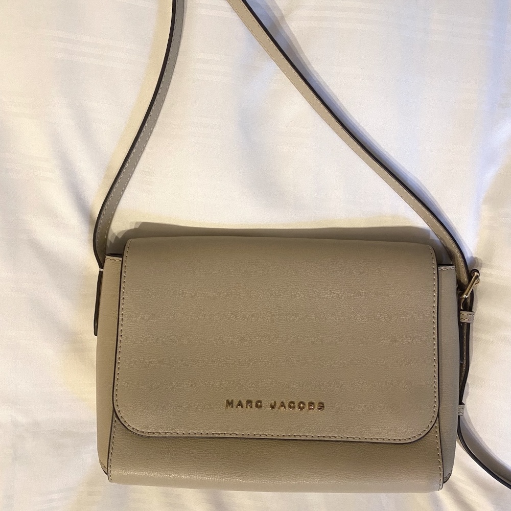 Marc Jacobs crossbody purse